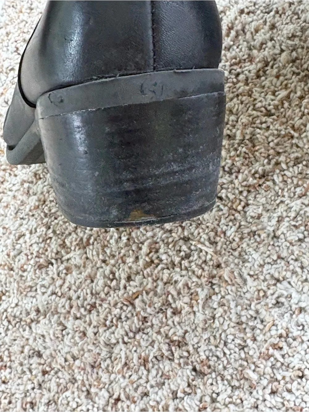 Vince Camino  8 GUC  Black Leather Over-the-Knee Riding Boots with Gold Hardware